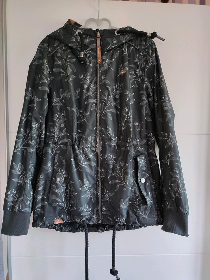 Übergangsjacke Jacke Ragwear XL Damen in Hohndorf