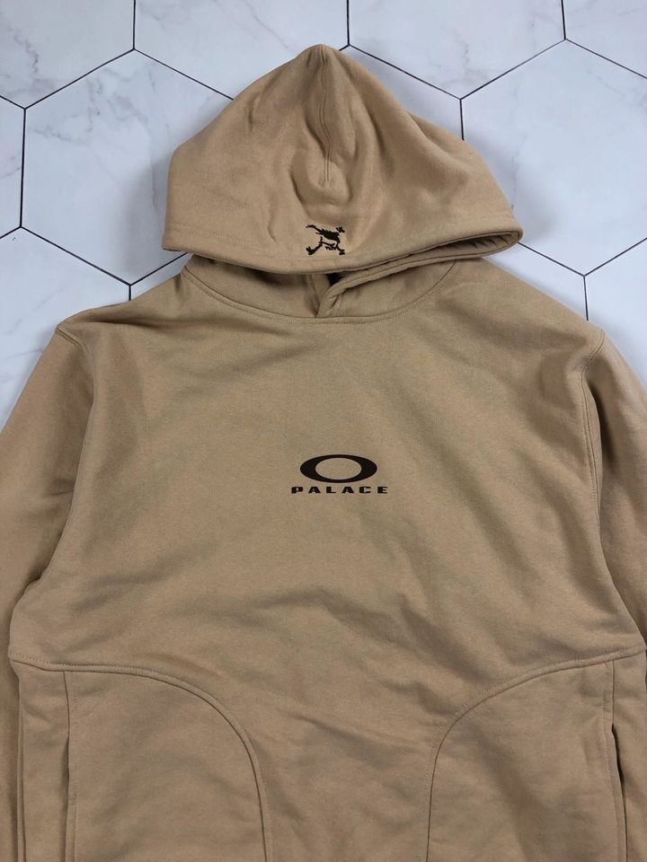 Palace Oakley Hoodie pullover L in Straubing