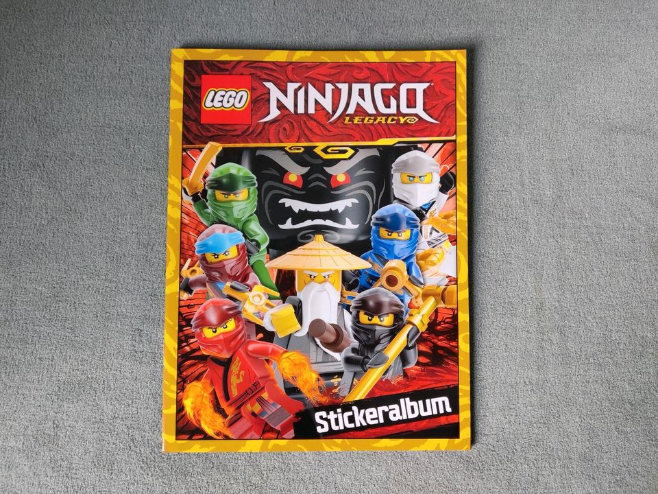 Lego Hefte Star Wars und Ninjago +Stickeralbum in Heidelberg