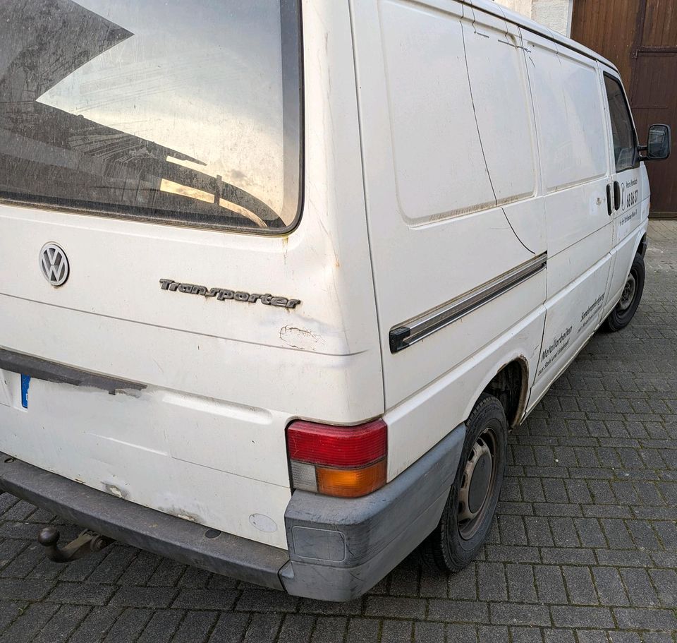 VW T4 voll fahrbereit 3-Sitzer in Hallenberg