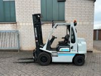 Nissan UniCarriers 3,2t Diesel Gabelstapler Stapler 3,2t Triplex Hessen - Schauenburg Vorschau