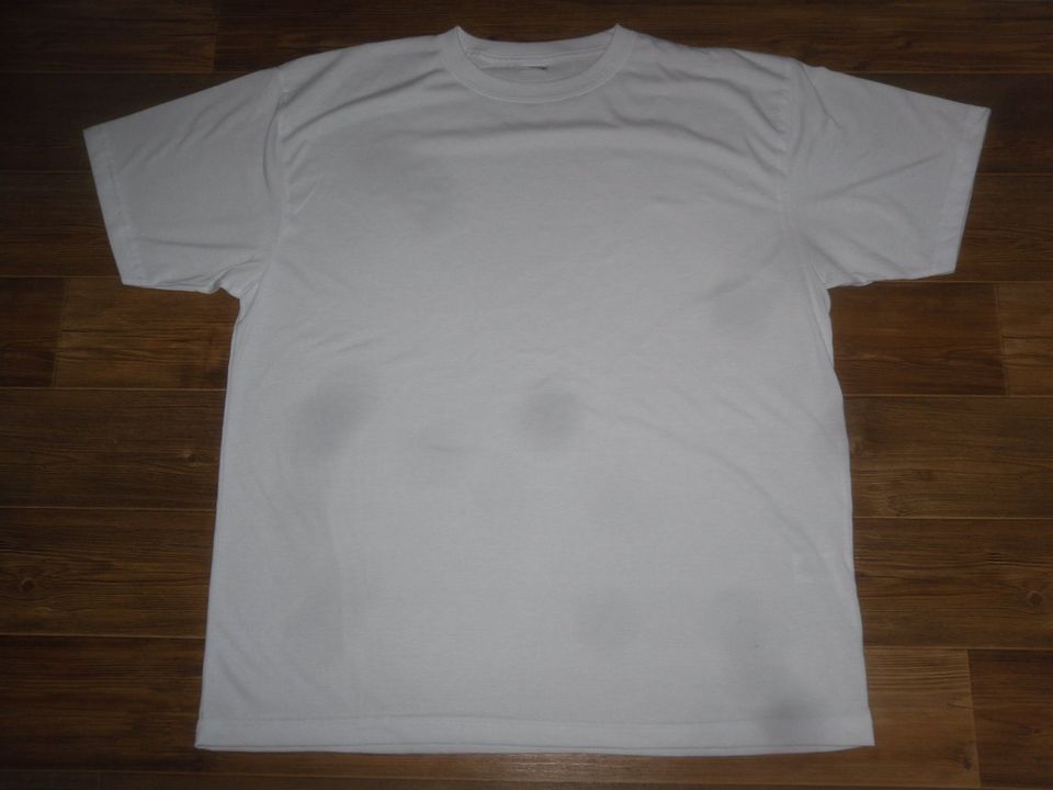 NEUware ~ Basic-T-Shirts ~ Größe XXL ~ weiß ~ 6 Stück in Plauen
