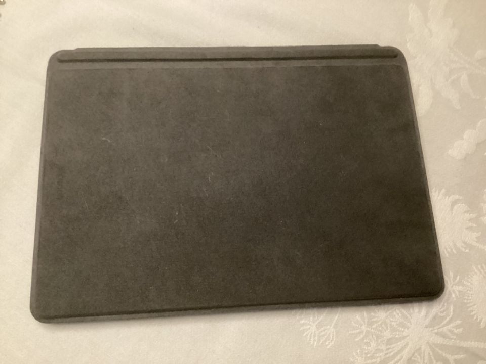 Microsoft Surface Tablet Go 4GB/64GB Intel in Ginsheim-Gustavsburg