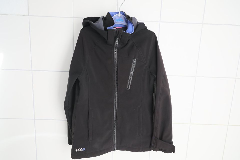 H&M Softshelljacke schwarz Gr. 146 sehr gut in Potsdam