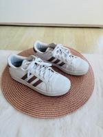 Adidas Sneaker Gr. 36 Sportshuhe Turnschuhe Damen Weiß Hessen - Fulda Vorschau