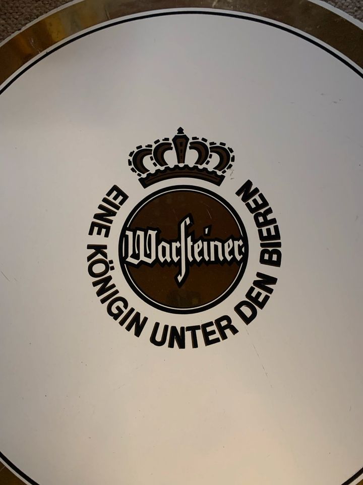 Emailschild Warsteiner Eine Königin unter den Bieren in Biberach an der Riß