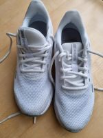 Sneaker Hallenturnschuhe Nike Gr. 36.5 Hessen - Nidderau Vorschau