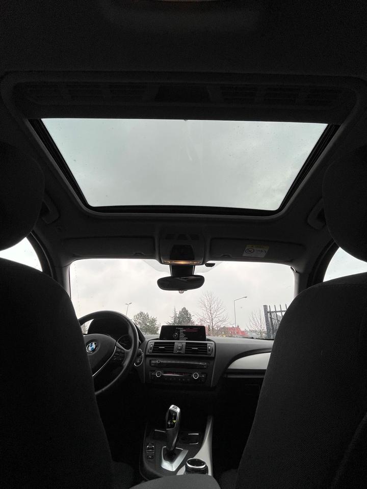 BMW 1er 118d 143PS Schiebedach Glas Bi-Xenon Top Zustand in Kamenz