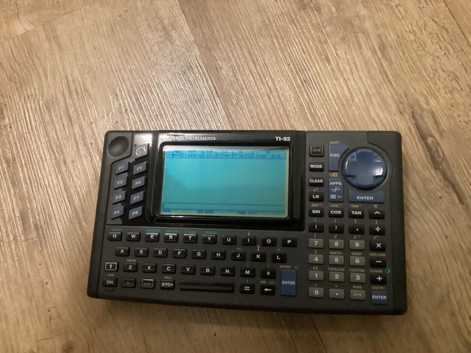Texas Instruments TI 92, Taschenrechner programmierbar in Pfaffenhofen a. d. Roth
