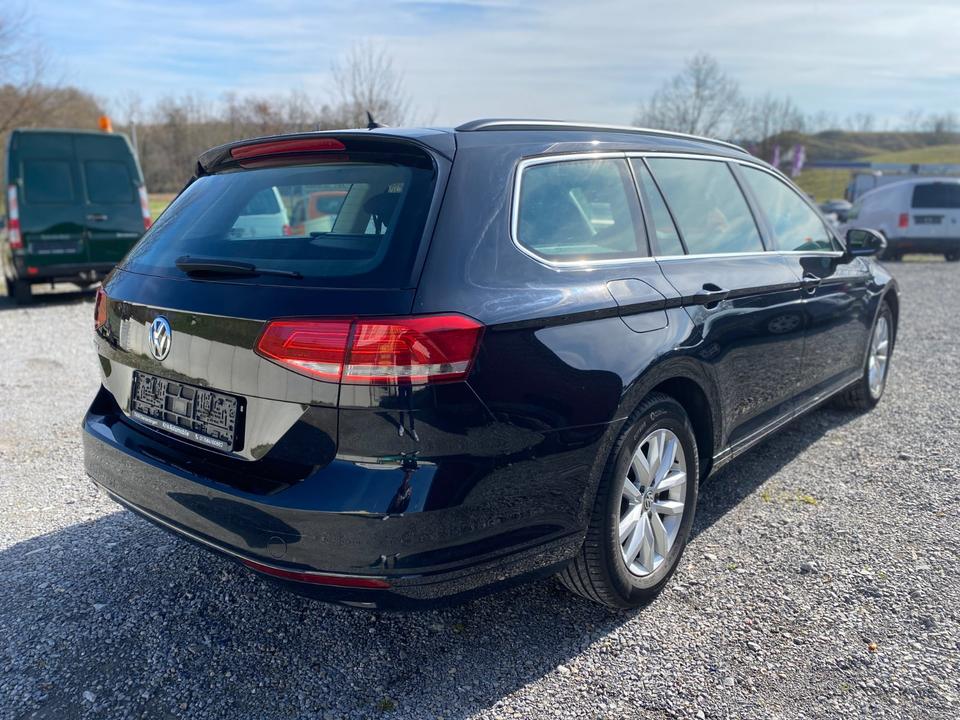 Volkswagen Passat Variant 2.0TDI DSG*Kamera*ACC*LED*19%MwSt. in Oberderdingen