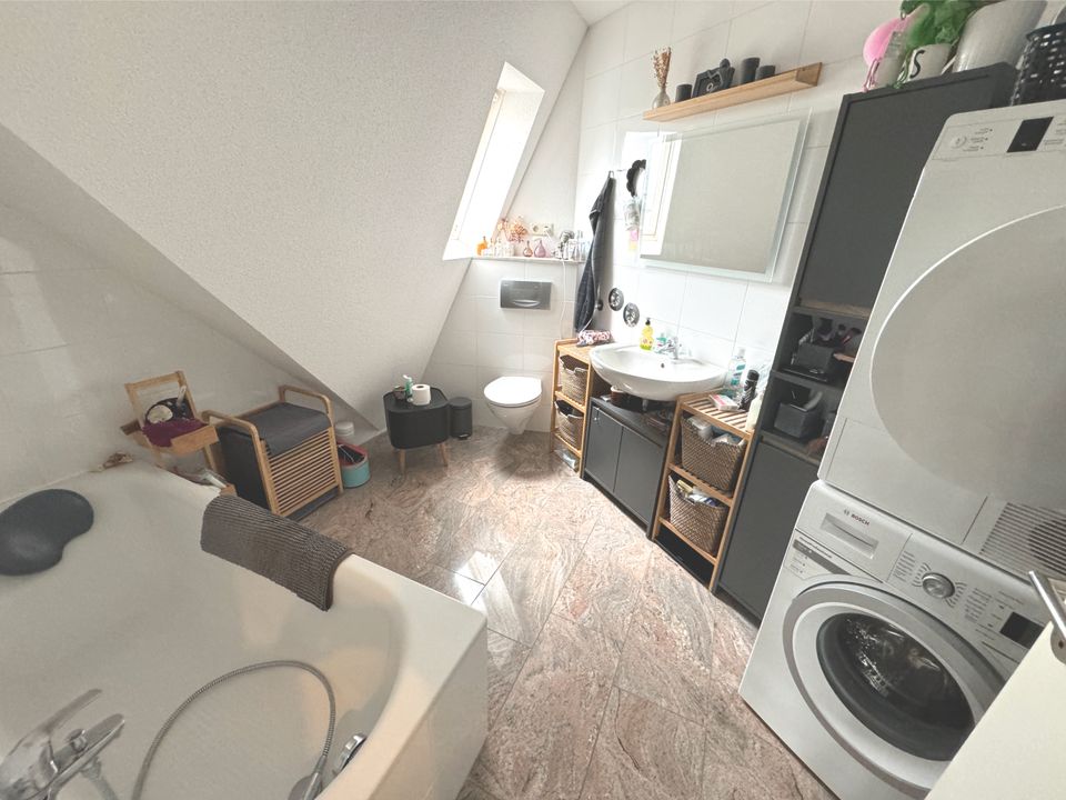 Traumhafte Wohnung mit herrlichem Blick, Fernsicht und Einbauküche !!! in Mechernich