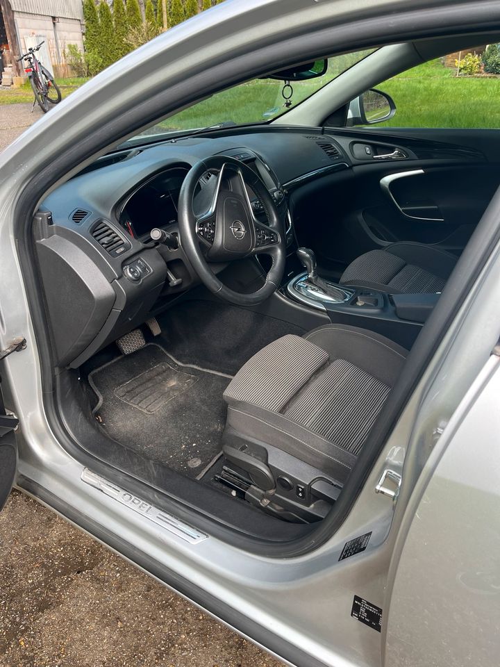 Opel Insignia Limousine | 2.0 Diesel | Automatik| Bi-Xenon in Schlitz