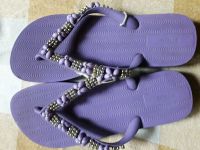 handbestickte Flip-Flop/Badeschlappen/Chinelo lila Gr 39 Niedersachsen - Rhauderfehn Vorschau