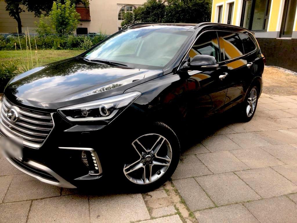Abbildung des Autos 7 Sitzer  Familien Auto