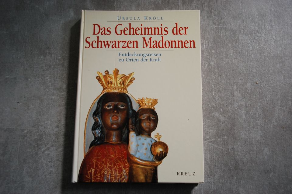 Das Geheimnis der schwarzen Madonnen, Kreuz, Ursula Kröll in Ehrenfriedersdorf