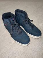 Sneaker Schuhe Turnschuhe Junge neuwertig Größe 39 40 Hessen - Bensheim Vorschau