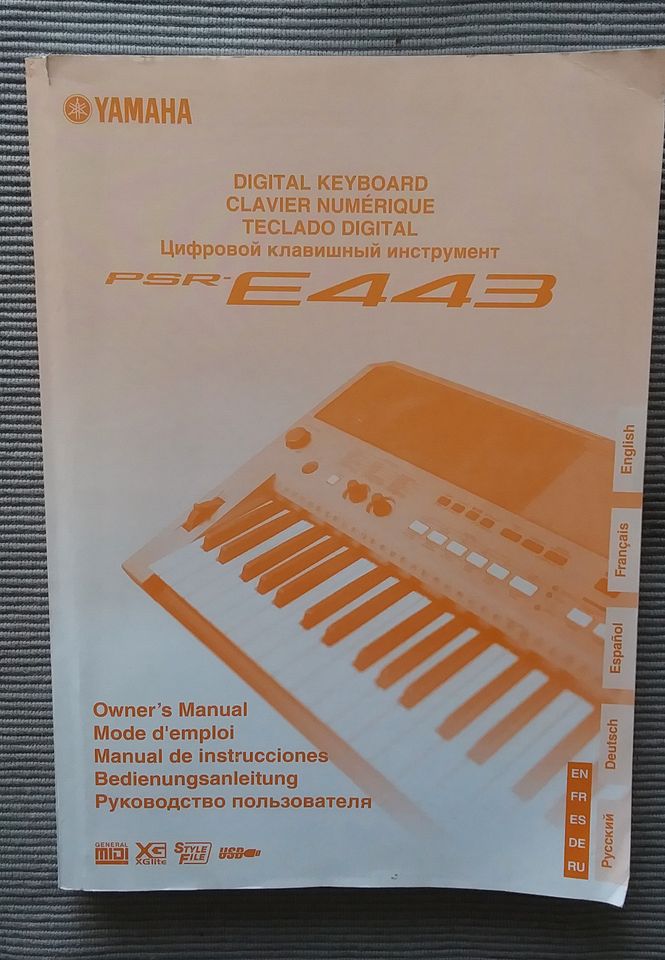 Keyboard Yamaha E433 in Düsseldorf