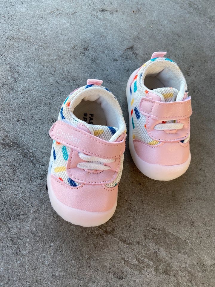 Baby Lauflernschuhe, Gr. 19, Mädchen, rosa in München - Milbertshofen - Am  Hart | eBay Kleinanzeigen ist jetzt Kleinanzeigen