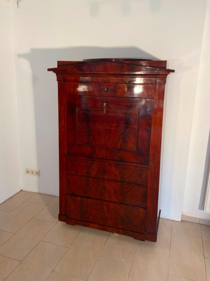 Antiker Konischer Biedermeier Sekretär in Mahagoni um 1820 in Stahnsdorf