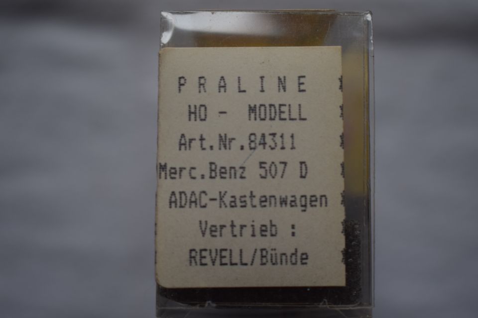 Revell Praline H0: MB 507 D / ADAC Kastenwagen in Bielefeld