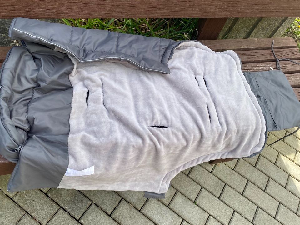 Baby Fußsack 98 x 50 für Kinderwagen oder Babyschale in Konstanz