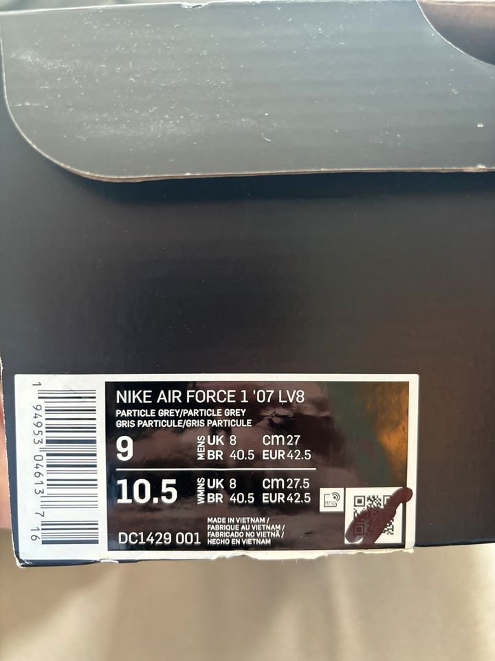 Nike Air Force 1 07 LV8 Particle Grey Größe 42,5 ungetragen in Dortmund