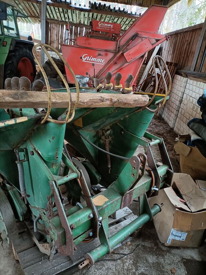 Kartoffellegemaschine Kartoffelpflanzmaschine Cramer in Leiferde