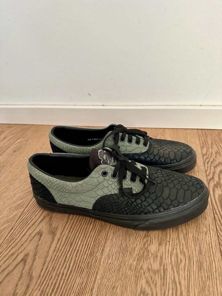 Vans Harry Potter Slytherin Sneaker Gr. 45 in Düren