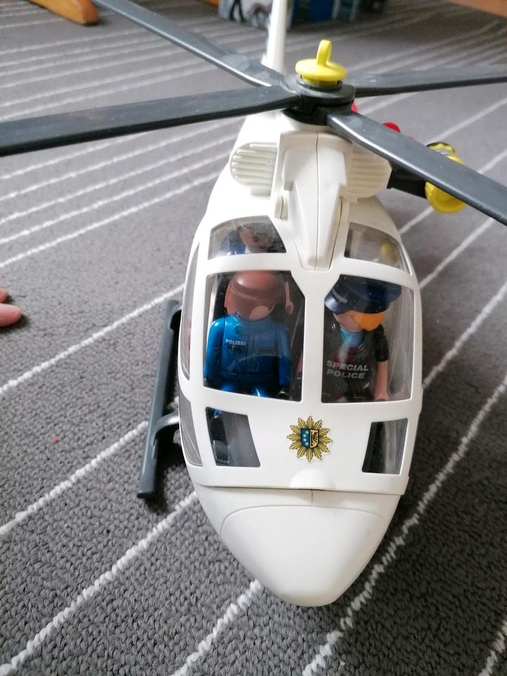 Playmobil Hubschrauber mit Licht und Insassen in Wilhelmshaven