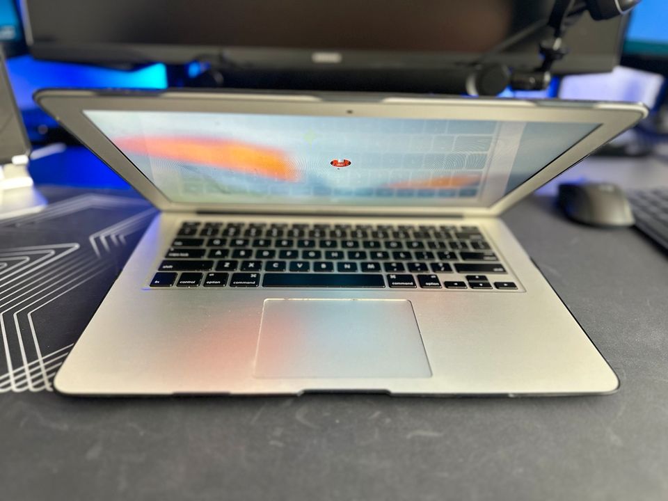 MACBOOK Air Mid2011 60gb in Bruchsal