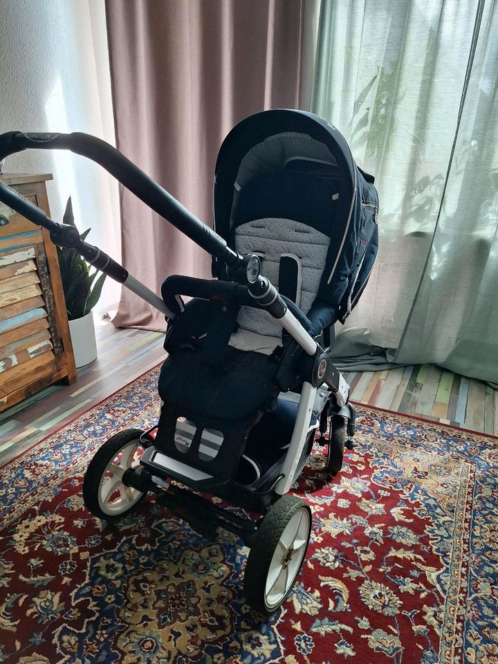 Kinderwagen „Racer GT“ in Henstedt-Ulzburg