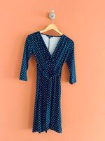 Knielanges Kleid mit Pünktchen Düsseldorf - Oberkassel Vorschau