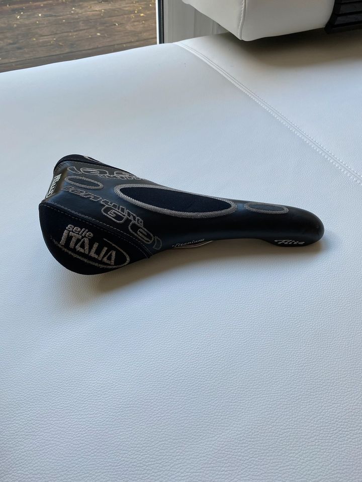 Sattel , Selle Italia FLITE Titanium in Pullach im Isartal