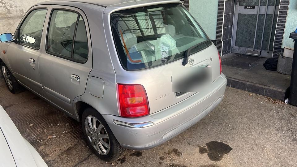 Nissan Micra Automatik in Solingen