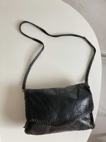 Zara Umhängetasche schwarz Ledertasche Leder Clutch Hippie Bohemi Wandsbek - Hamburg Jenfeld Vorschau