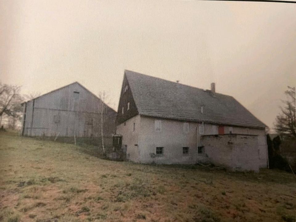 Bauergehöft- Wohnhaus und Scheune in Kirchberg
