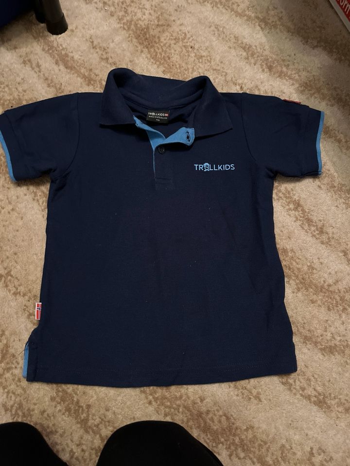 Schönes Jungen Poloshirt Trollkids Größe 110 in Westoverledingen