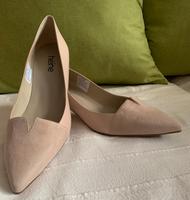 Pumps von Heine, rosa, Wildleder/Glattleder, Gr. 42, neu Hessen - Oberursel (Taunus) Vorschau
