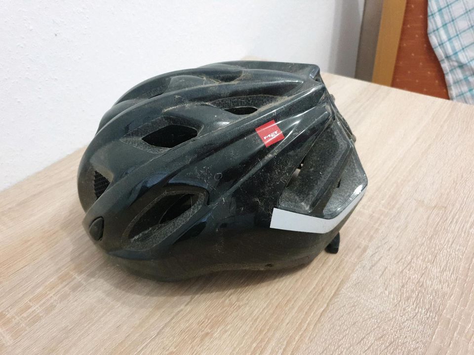 Fahrradhelm Erwachsenen in Liebenau