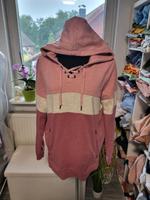 2 Schöne Gina Hoodies Gr.L/XL Niedersachsen - Celle Vorschau