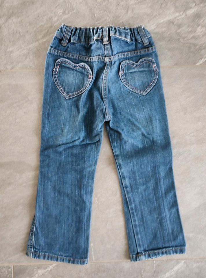 Jeans lupilu 98/104, fast neu in Staufenberg