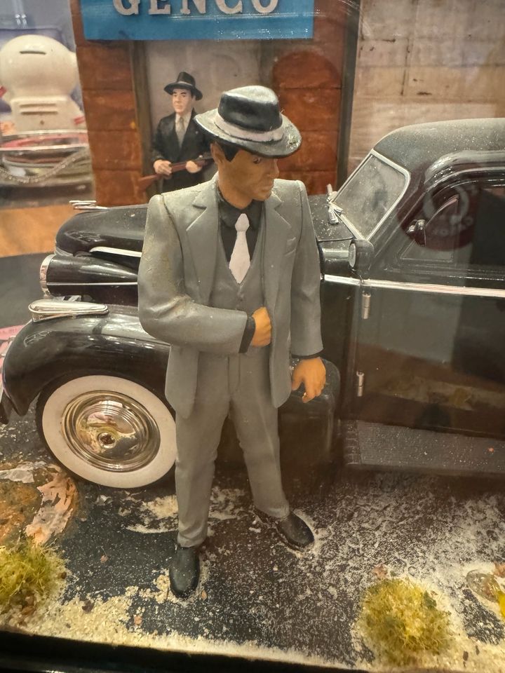 1:18 Diorama The Godfather - Der Pate - mit 1940‘ er Cadillac Fle in Feldkirchen Niederbay