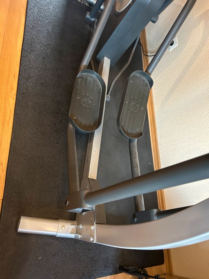 Crosstrainer LifeFitness X1 Profigerät in Lohmar