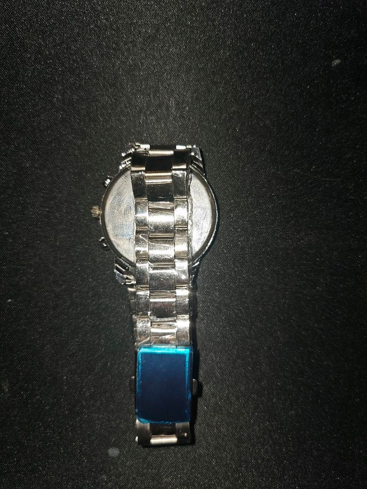 Silber/blau Uhr in Rosenthal