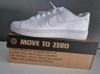 NEU Nike Court Royale Gr. 40,5 weiss Hessen - Karben Vorschau