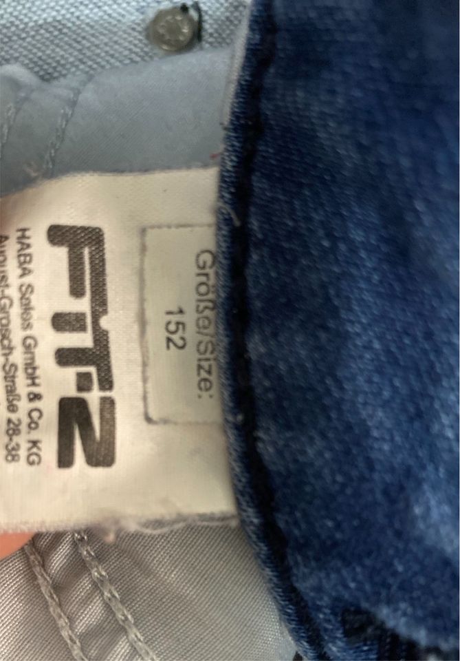 Jeans Shorts Fitz Größe 152 in Gaildorf