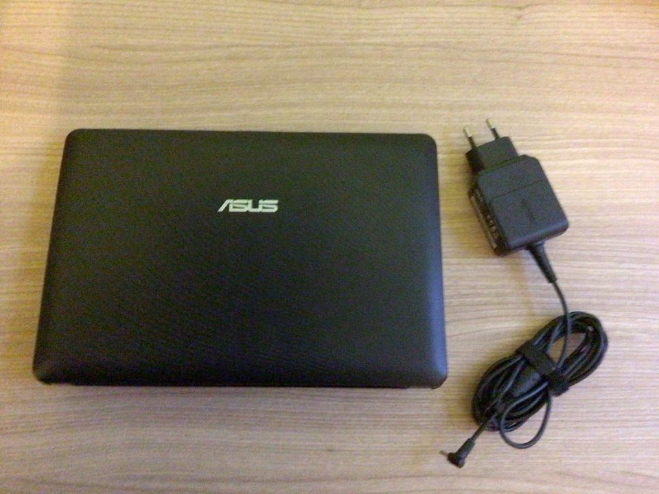 Asus Eee Pc in Melle