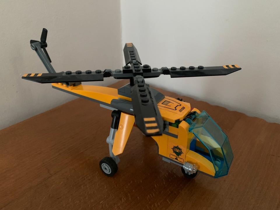 Lego City Set 60158 Dschungel-Frachthubschrauber vollständig in Werneck