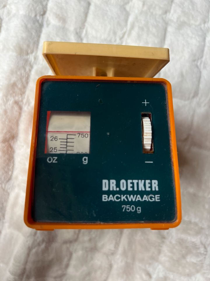 DR. Oetker Backwaage 750g Antik gebraucht Back Waage in Bonn