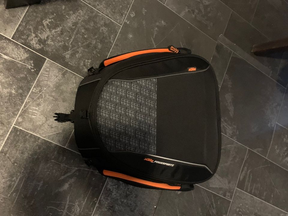 Neuer KTM Tankrucksack Groß 24 36 Liter in Mehring